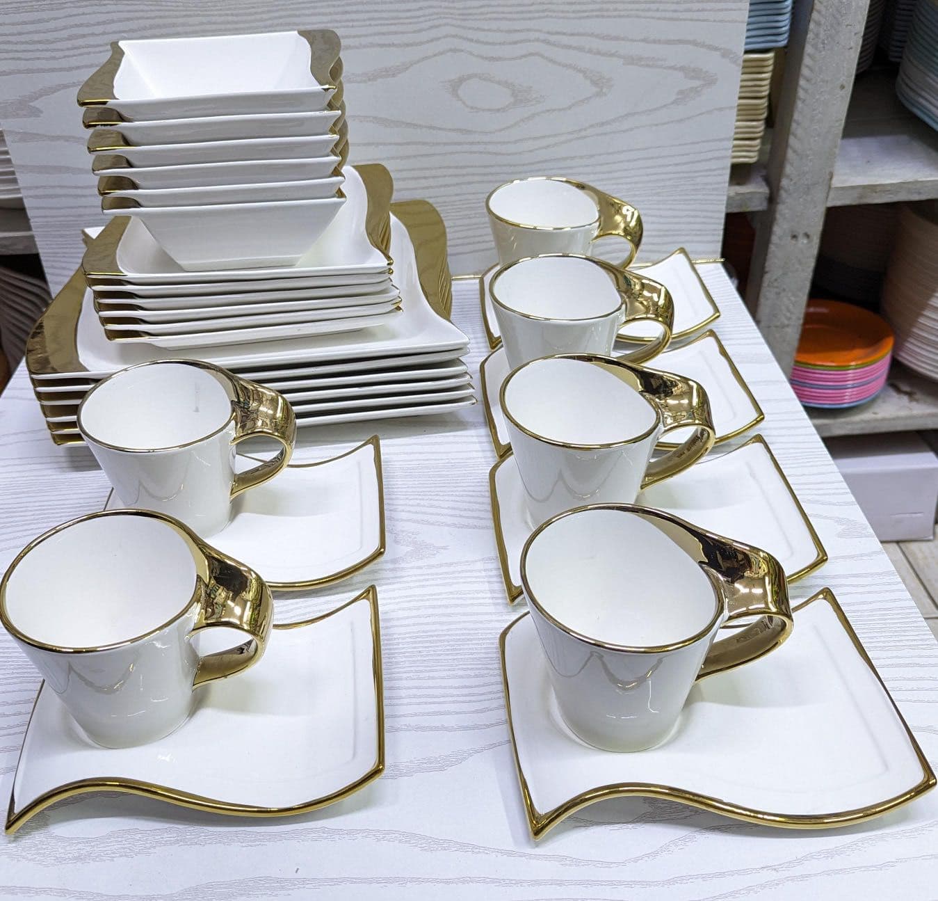 30PCS Gold Unique Ceramic Dinner Set — Dine in Sophisticated Style