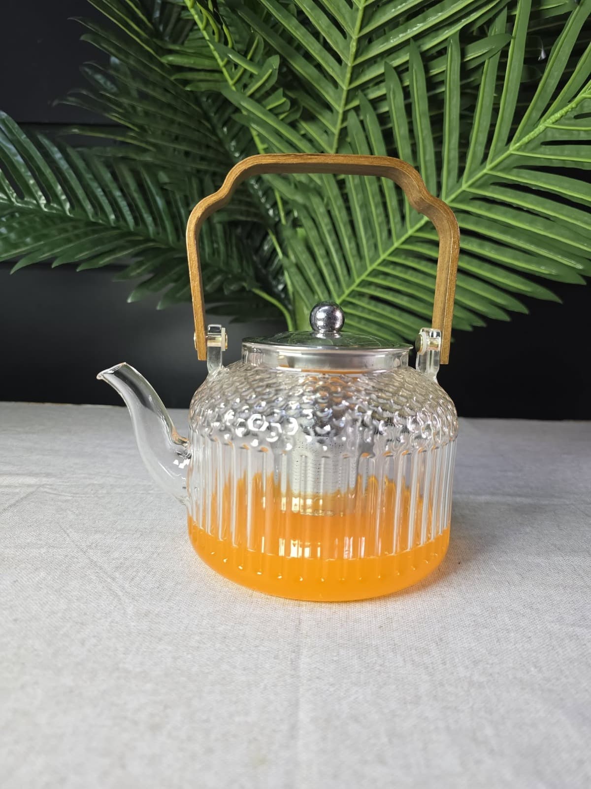 1.5L Borosilicate Glass Teapot with Bamboo Handle & Infuser