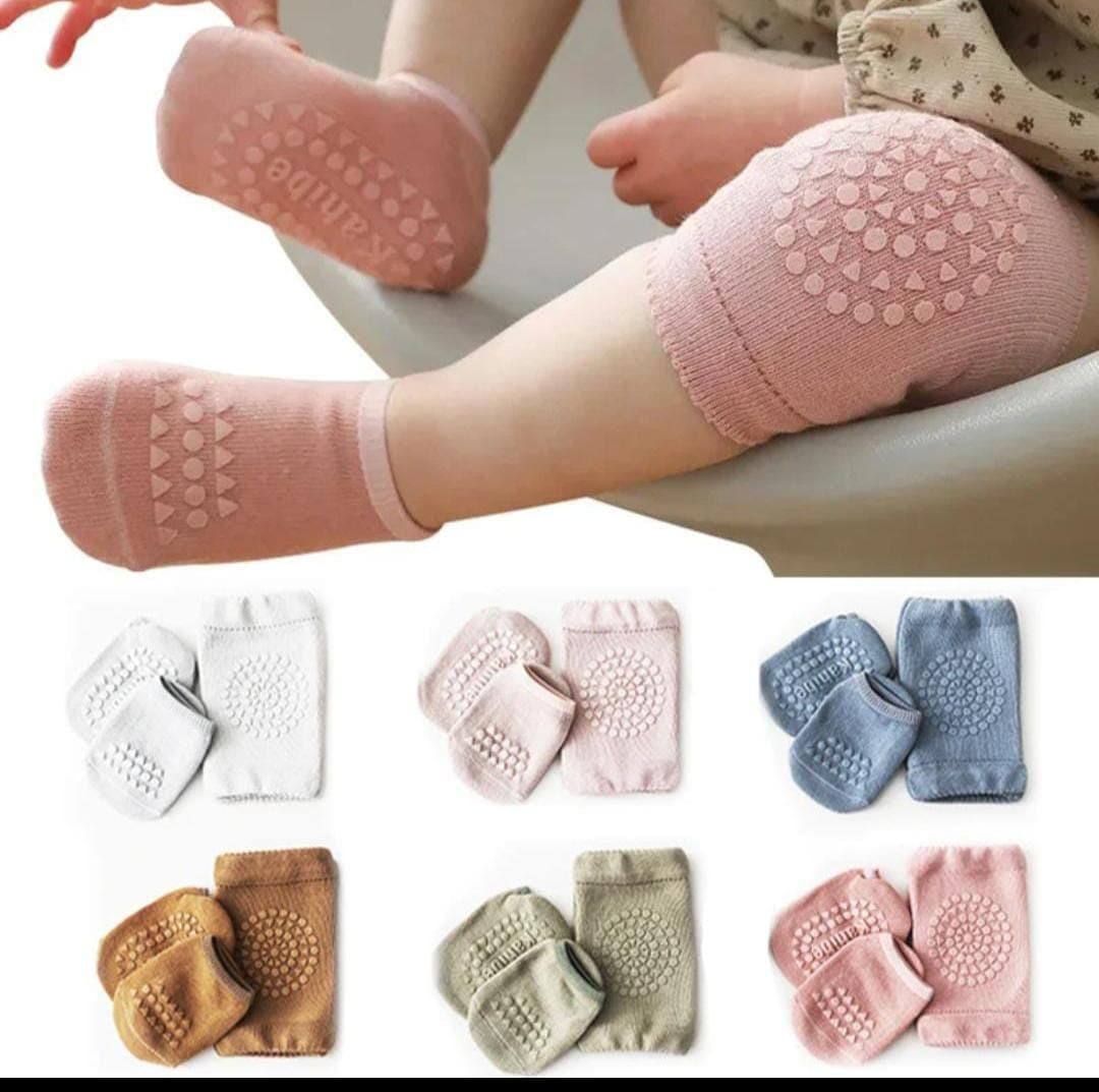 Prewalker Socks With Knee Protector